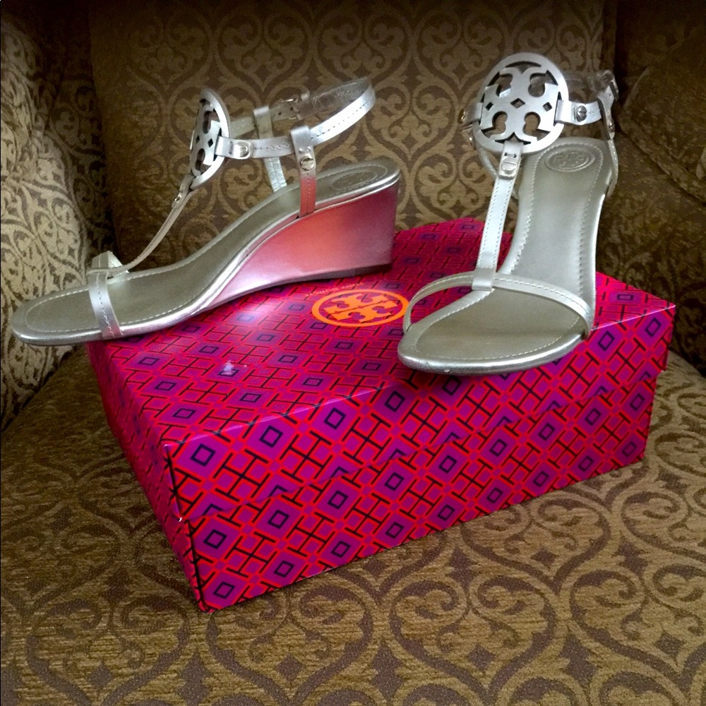 Tori burch wedge sandals